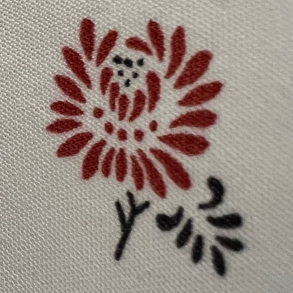 JACHS “GIRLFRIEND” COLLECTION BLOUSE. SIZE SMALL. OFF WHITE. W/ DESIGNS. - Picture 4 of 9